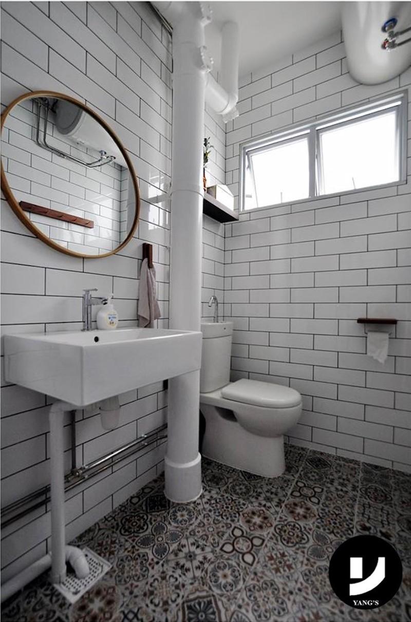 689 Hougang St 61 Toilet 2