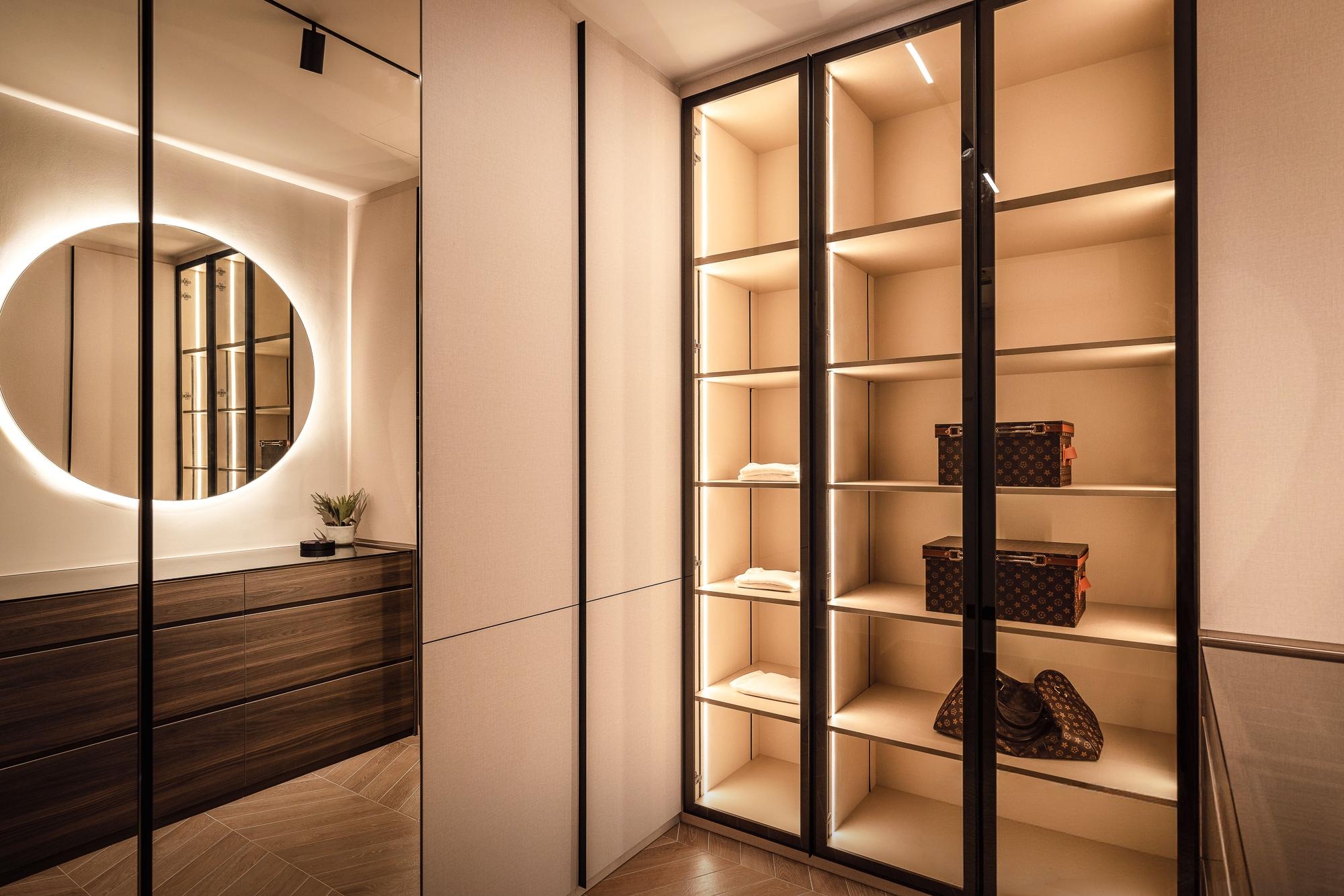 2300925 Livspace 184B 1