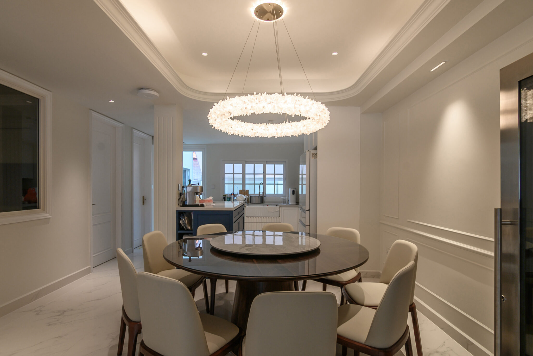 06 Dining 03 2048x1369 1