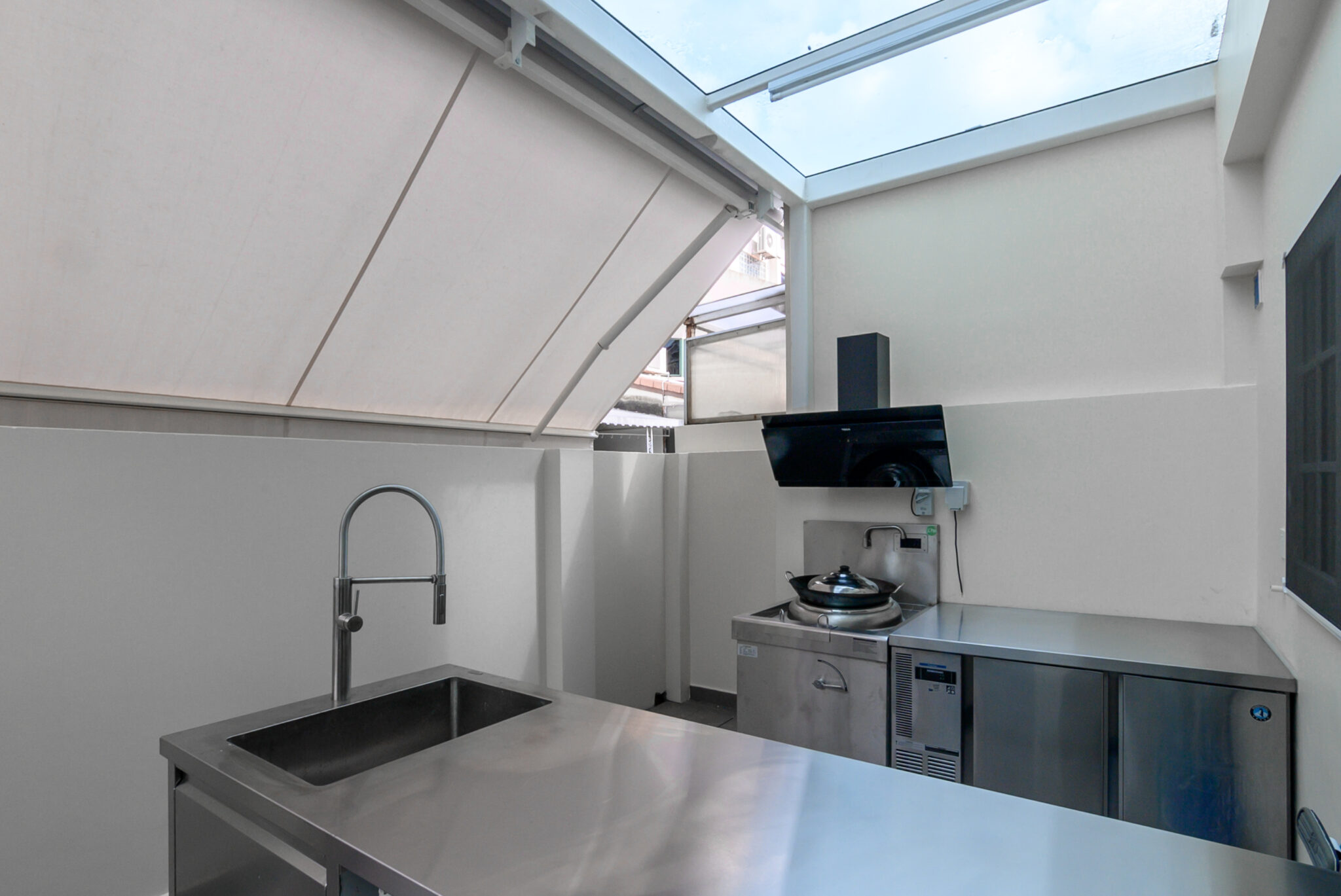 11 Yard 02 2048x1369 1