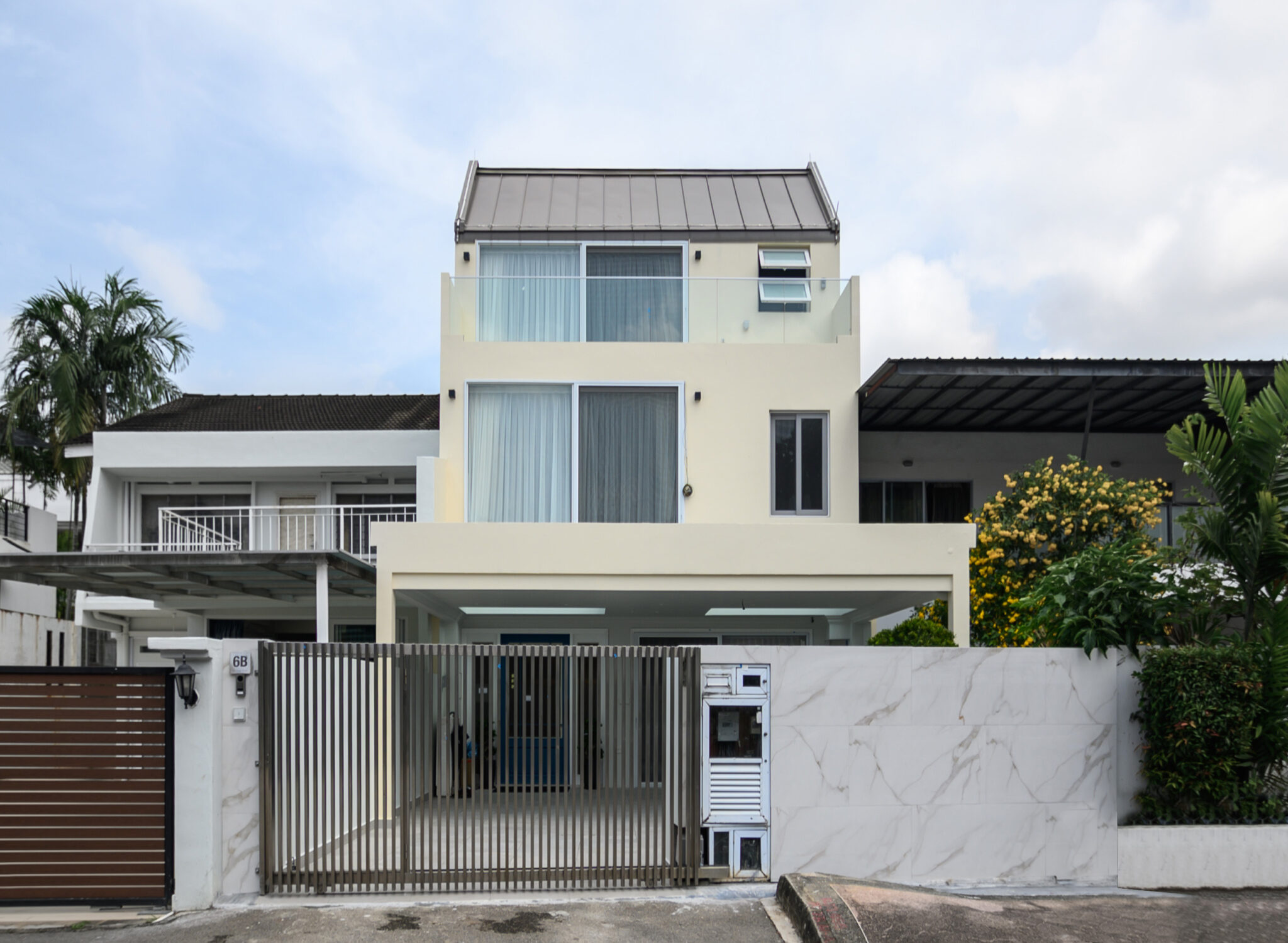 00 Facade 03 2 2048x1499 2