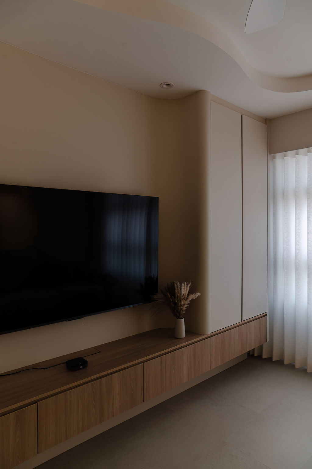 SXR 9605 HDR